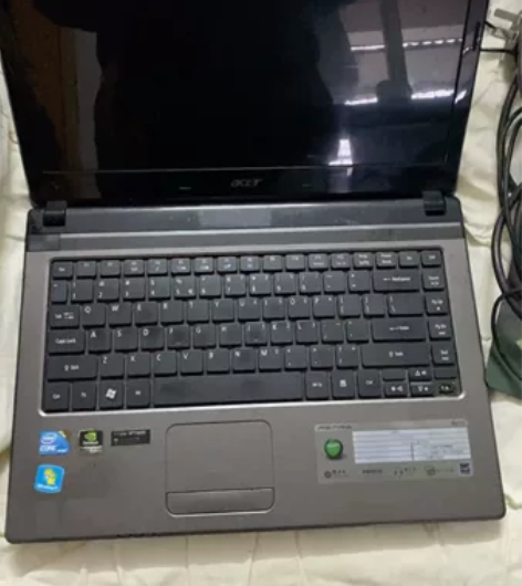 宏基i5笔记本 256g固态硬盘，4g内存...
