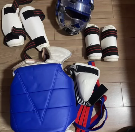 跆拳道全套护具，武汉自提，不快递 感兴趣的...