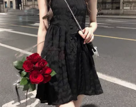 法式挂脖polo衬衫连衣裙小清新性感纯欲高...