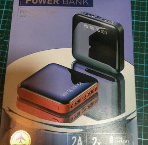 充电宝，全新充电宝，未使用过。携带方便，4...