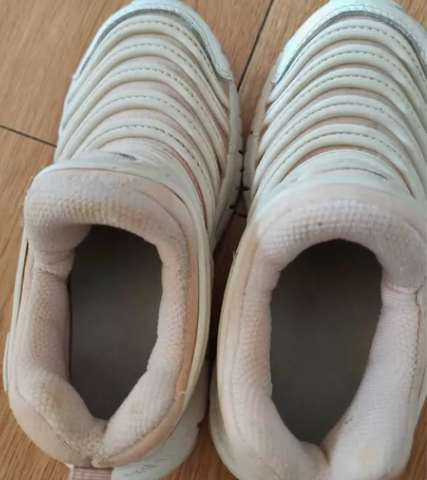 ?Nike女童29.5码毛毛虫鞋 浅粉色 ...