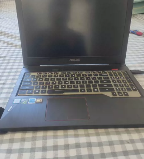 华硕飞行堡垒笔记本 i77700h HQ，...