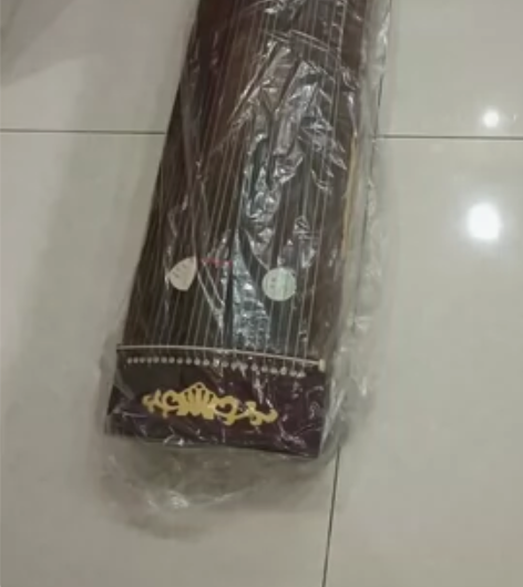 全新未使用过的古筝，扬州龙凤牌，600包邮...