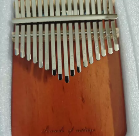 闲置全新17音卡林巴琴，仅自提 感兴趣的话...