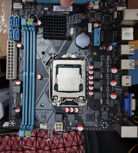 酷耶h310主板 功能全正常，成色如图，鲁...