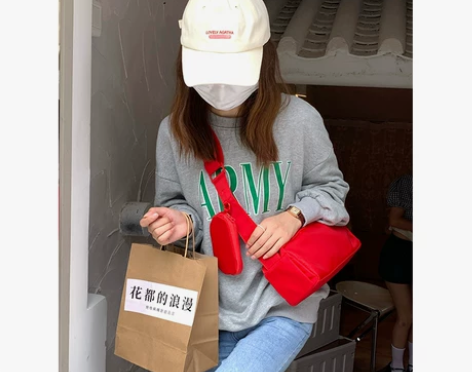 苏小哎 2022新款土司包斜跨女宽肩带大容...