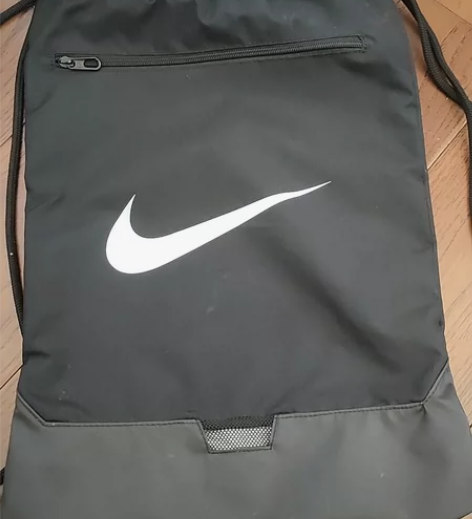 Nike耐克 黑白 便携肩袋抽绳双肩包训练...