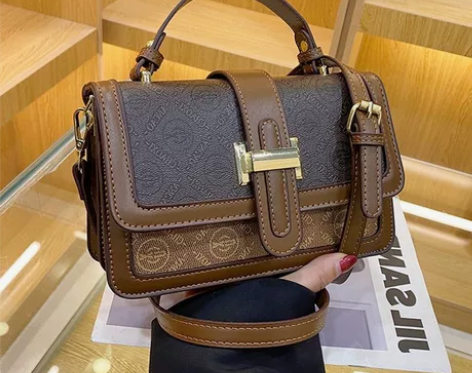 过节公司送的高档女士包包，质量特别好，非常...