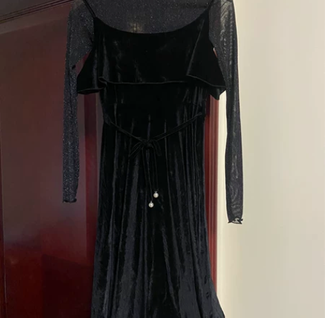 拉夏两件套，仅穿一次 感兴趣的话点“我想要...