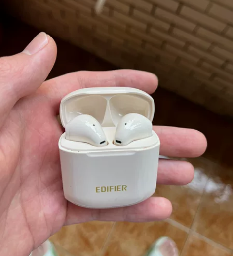 漫步者z2蓝牙耳机 音质很不错特别是低音其...