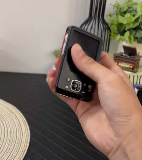 爱国者F570 1400万像素  5倍变焦...