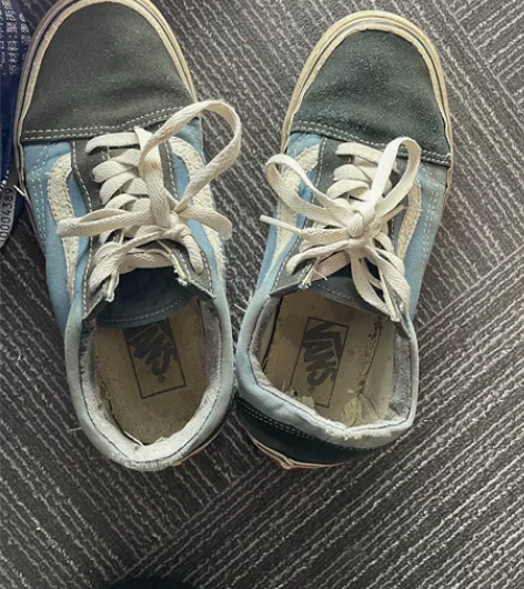 vans帆布鞋女 蓝黑拼色 36码 很百搭...