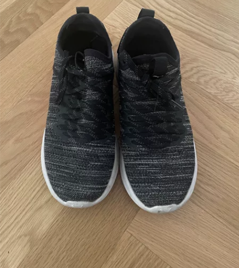 彪马PUMA运动鞋 女鞋 36 处理 旧鞋...