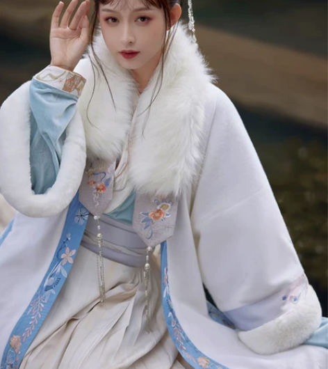 【租】七月夕 风眠 宋制加绒呢子对襟绣花褙...
