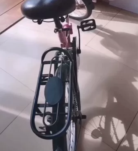 捷马20寸折叠自行车，九成新闲置转让。地址...