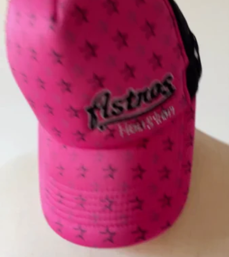 MLB专柜正品棒球帽 玫红色,后面是网纱透...