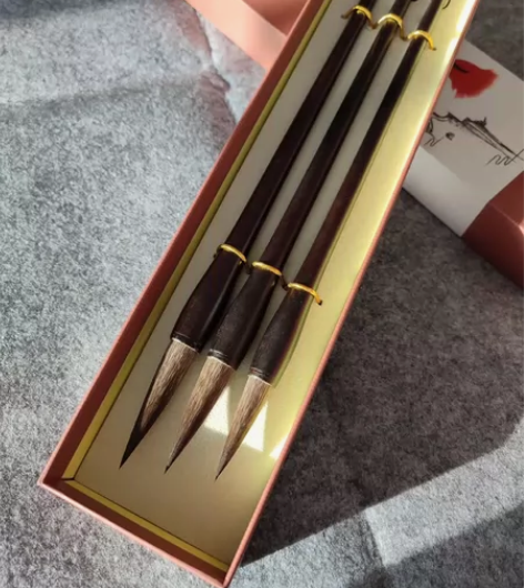 #笔店不开了 清仓评委级稀有鼠须妙笔原价3...