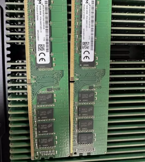 镁光16G 2R8 2400ECC UDI...