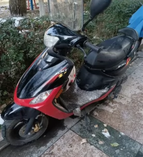 低价转让：江苏宝雕机动车—坤豪牌两轮 摩托...