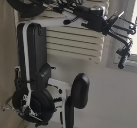 亮咖电动车（新国标），女生自用，买了半年多...