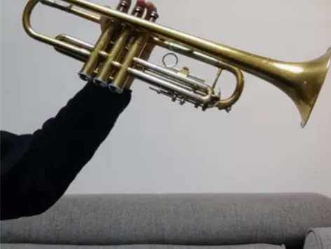 #古典西方乐器 老百灵小号，型号M4015...