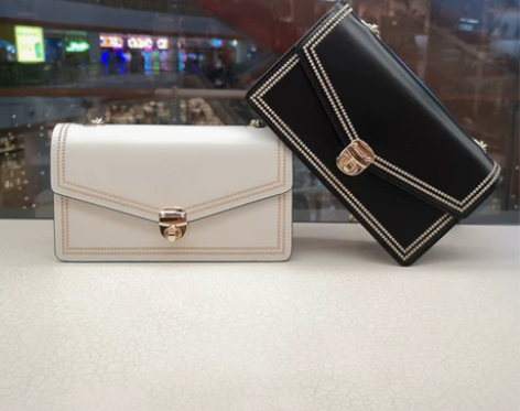 奥康女包2020新款斜挎包夏季小包小方包链...