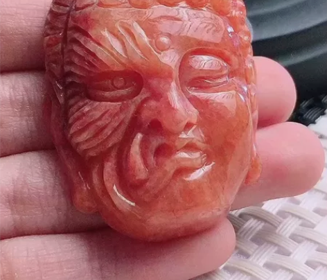 天然翡翠红翡通透一念神魔挂件 尺寸48*3...