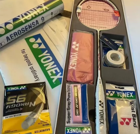 急出！限时特惠！原价一千多的尤尼克斯天斧1...