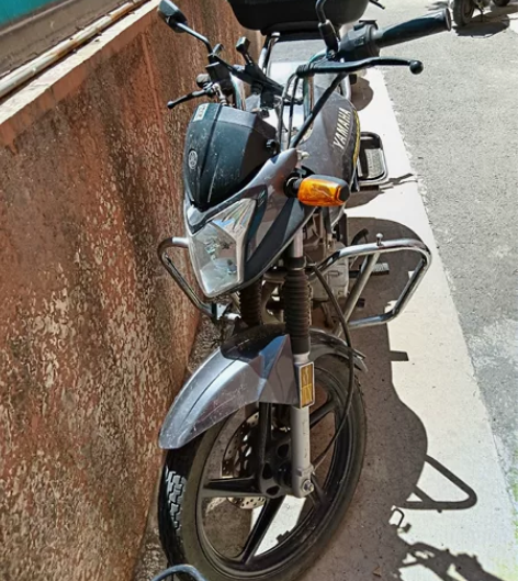 雅马哈天剑跨骑150摩托车，国四电喷前碟后...