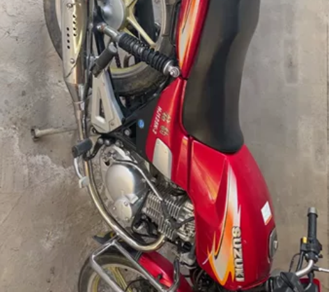 好不好自己看，不是车贩子，出售自用铃木钻豹...