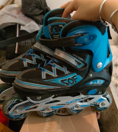 旱冰鞋36-42脚可穿！ 感兴趣的话点“我...