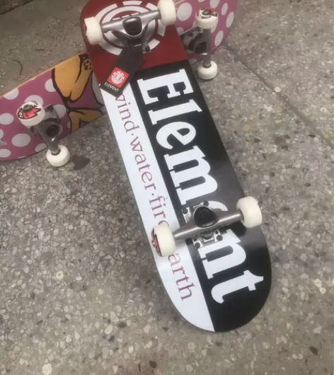 原价799的element品牌滑板150出...