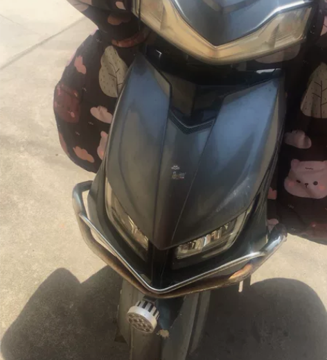 闲置爱玛 电动车。60ｖ 五块电瓶。电池组...