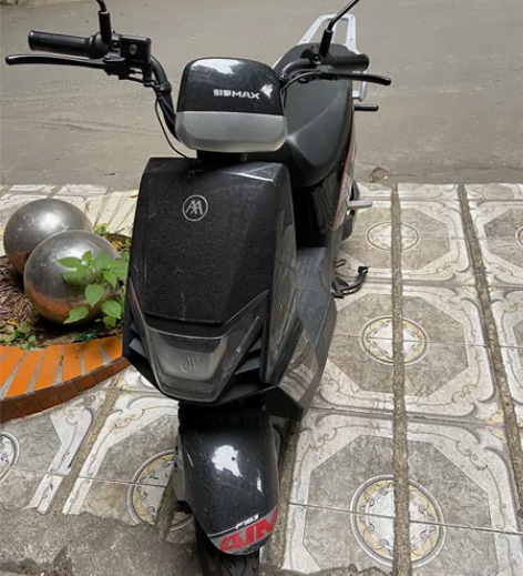 爱玛电动车99新，3400买的，续航60k...