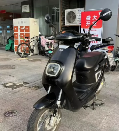 合肥跳楼大甩卖，二手电瓶车亏本处理，300...