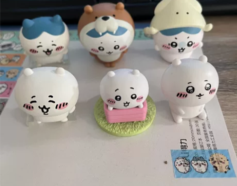 chiikawa 摆件 扭蛋指偶 粒粒 不...