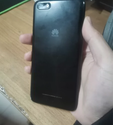 华为畅享8e青春版，2+32G，成色还可以...