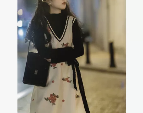 法式别致设计感初恋茶歇无袖背带碎花连衣裙 ...