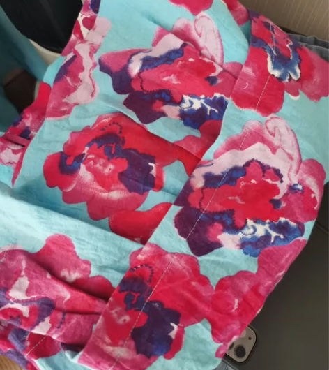 特别好看的小裙子！一件s一件m，全新，包邮...