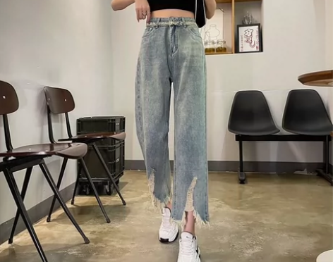 港风毛边破洞牛仔裤女夏季2023新款宽松显...