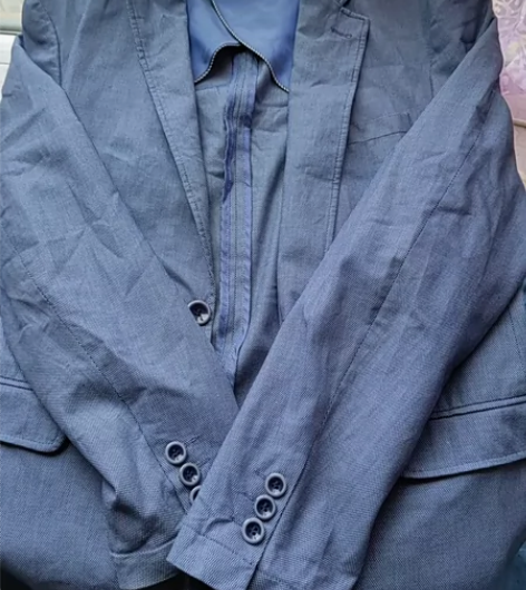 男士，海澜之家西服，薄款。八成新 感兴趣的...