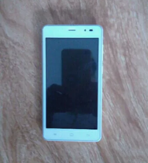 海信手机 感兴趣的话点“我想要”和我私聊吧...