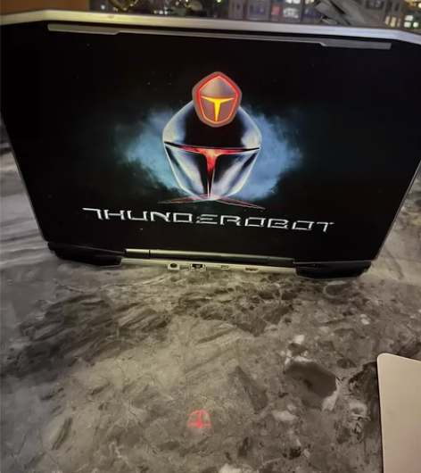 雷神911笔记本，买了一年多没怎么用过，偶...