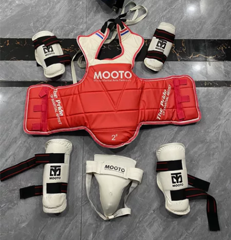 跆拳道护具以前练过现在不用了刚换了没穿几次...