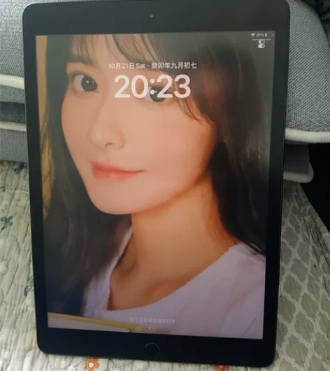 自用一手便宜出2019款iPad7代 黑色...