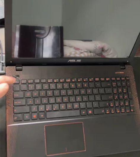 华硕飞行堡垒fx50j Cpu：i7-47...