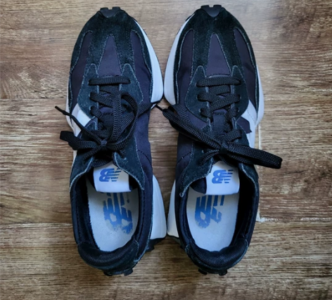 新百伦327  黑白配色  40码  正品...