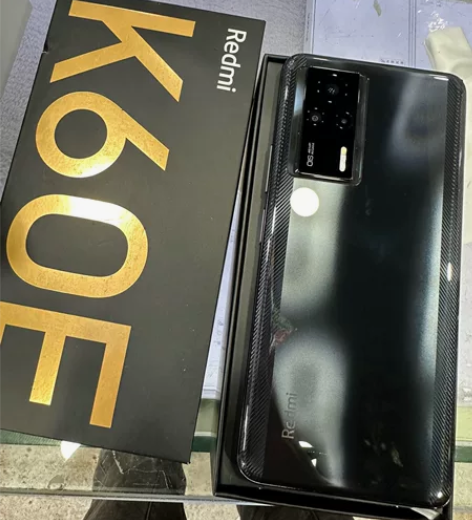 ?红米K60E 8+128 柜台摆样撤下来...