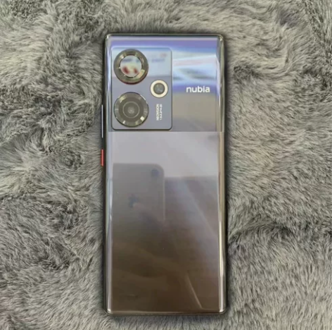 努比亚z50 12+256GB 无拆修情况...