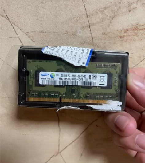 自用的苹果笔记本折出来的原装内存，状态良好...